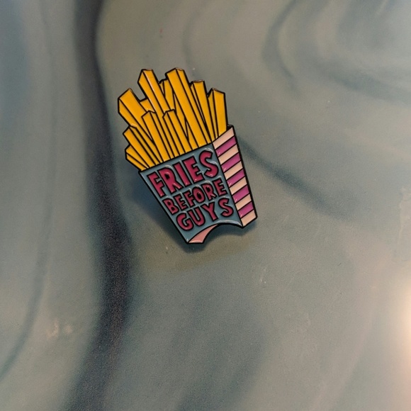 Fries before guys pin!!! Yas😻✨💖 - Picture 2 of 8